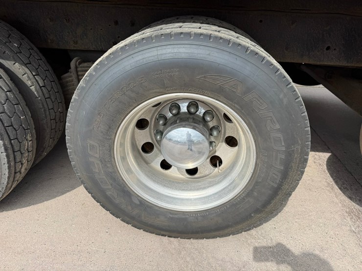 1995-mack-rd688s-image-85