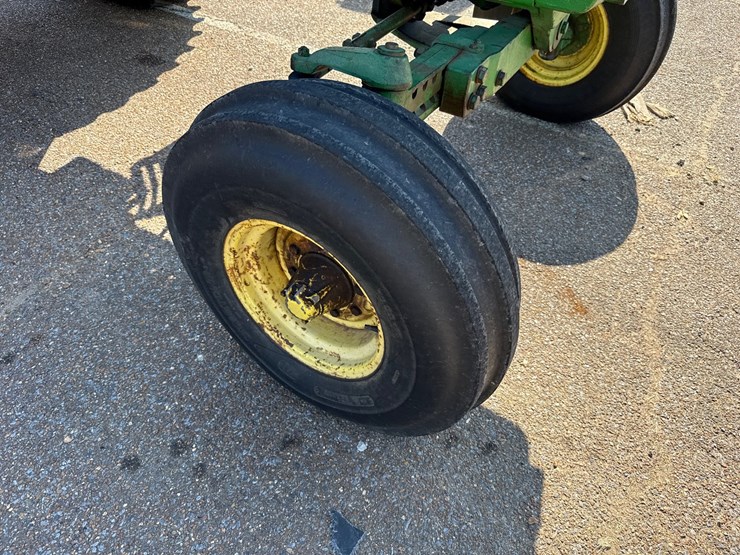 john-deere-4630-image-12