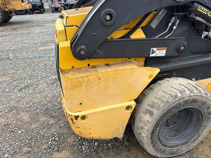 2019-new-holland-l228-image-15