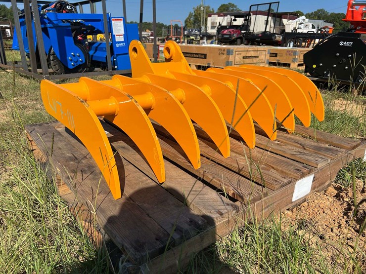 caterpillar-305-image-5