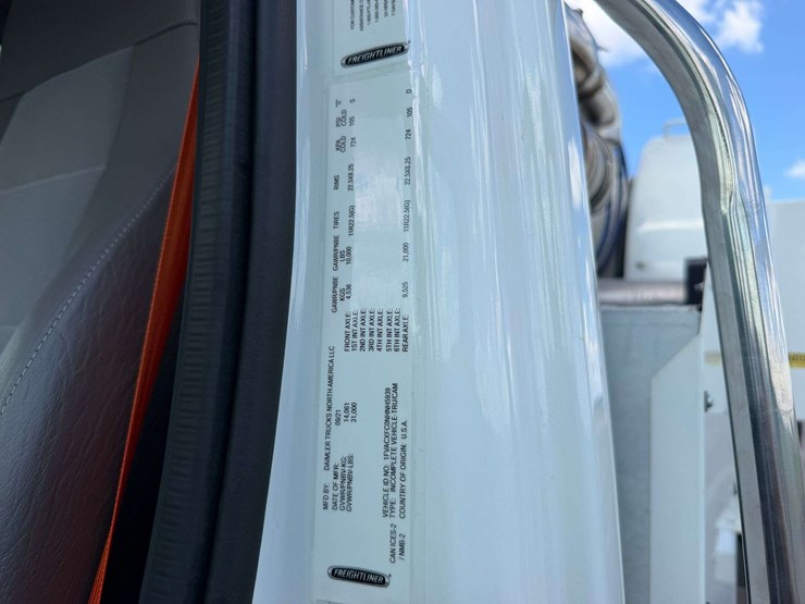 2022-tymco-600-image-63