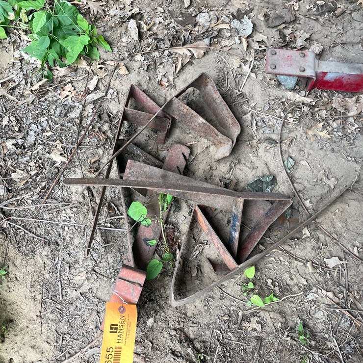 #1655 • (6) Roofing Jacks