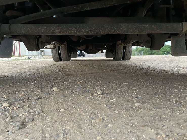 2012-ford-f550-image-25