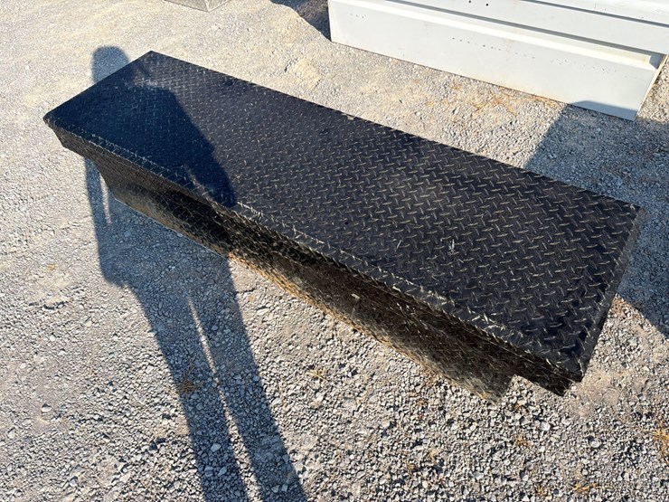 #581-•-truck-tool-box-image-3