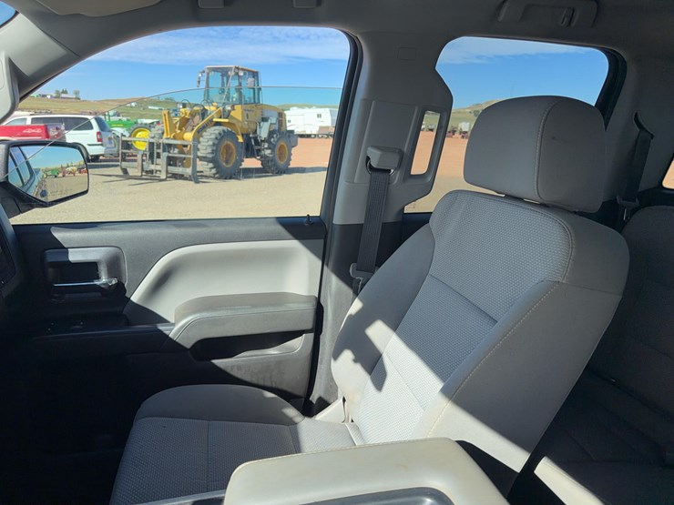 2019-chevrolet-silverado-1500-image-17