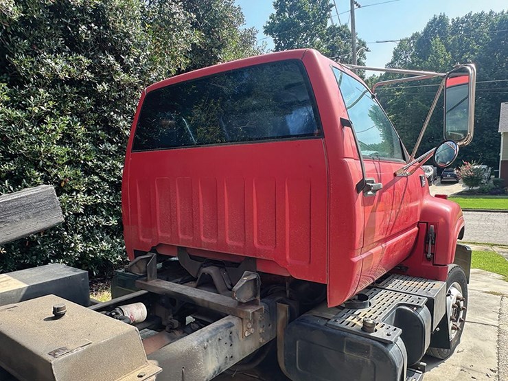 1999-chevrolet-6500-image-2