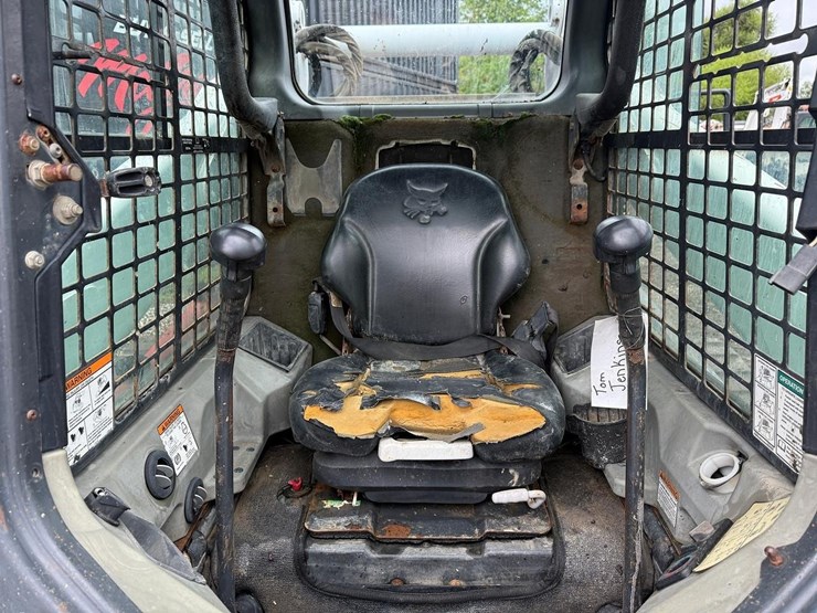 2012-bobcat-t750-image-17