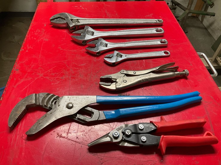 #113-•-7-piece-assorted-hand-tool-set-image-3