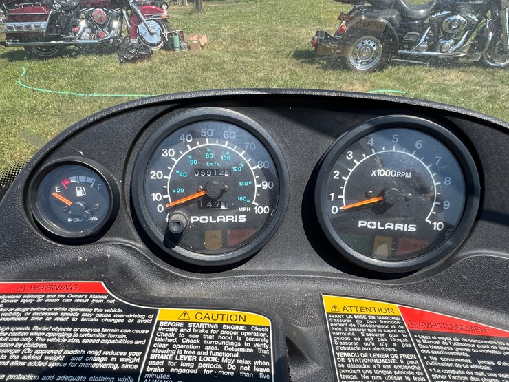 #122-•-polaris-indy-500-classic-touring-snowmobile-image-6