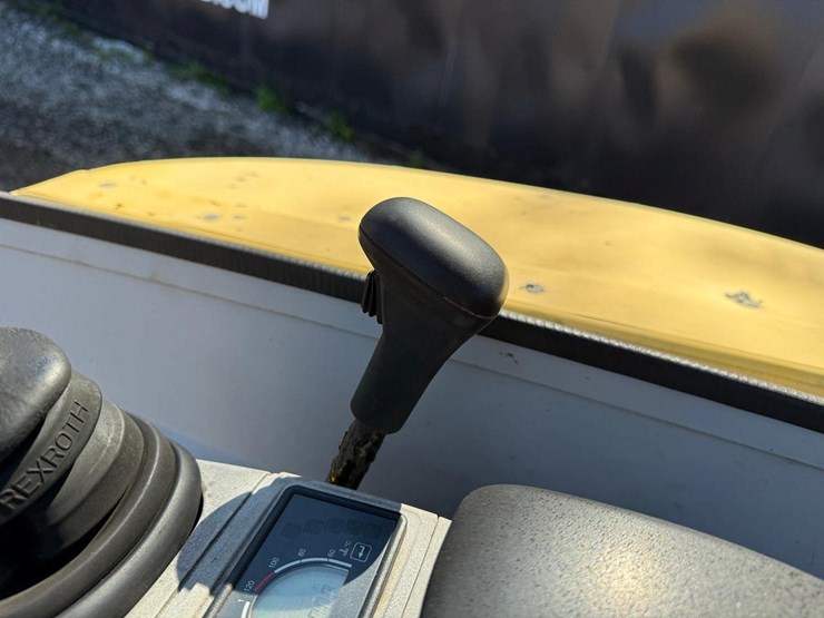 2017-wacker-neuson-ez38-image-21