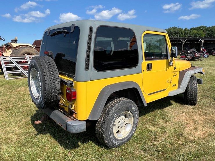 2001-jeep-wrangler-image-4