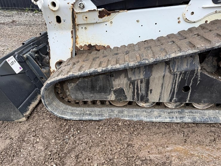 2012-bobcat-t750-image-15