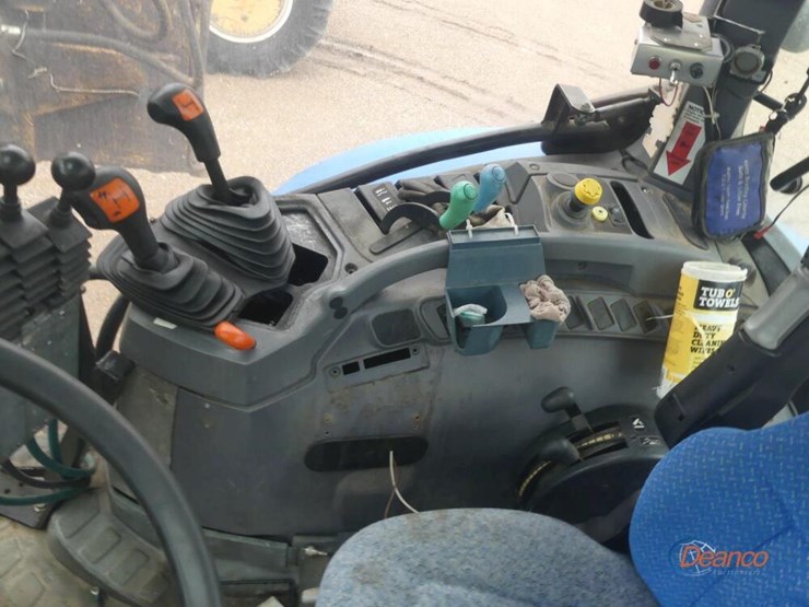 2006-new-holland-ts110a-image-12