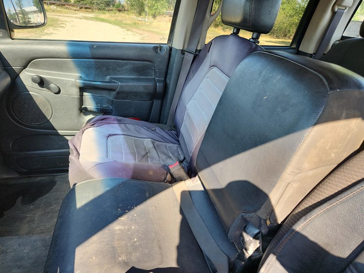 2005-dodge-ram-1500-image-28
