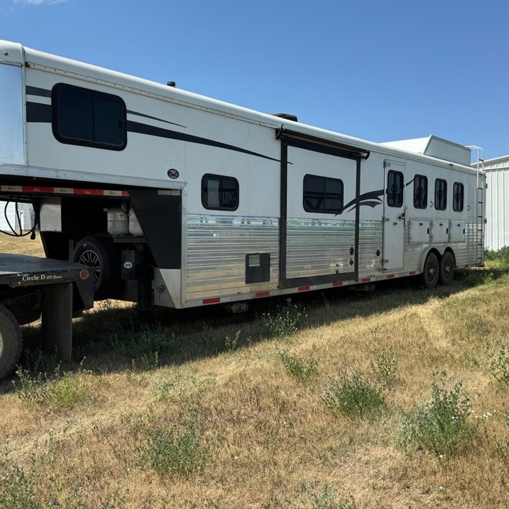2017 Bison Living Quarters Trailer