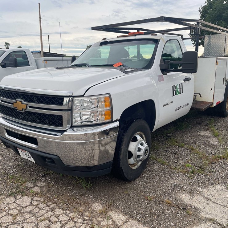 2013 CHEVROLET 3500