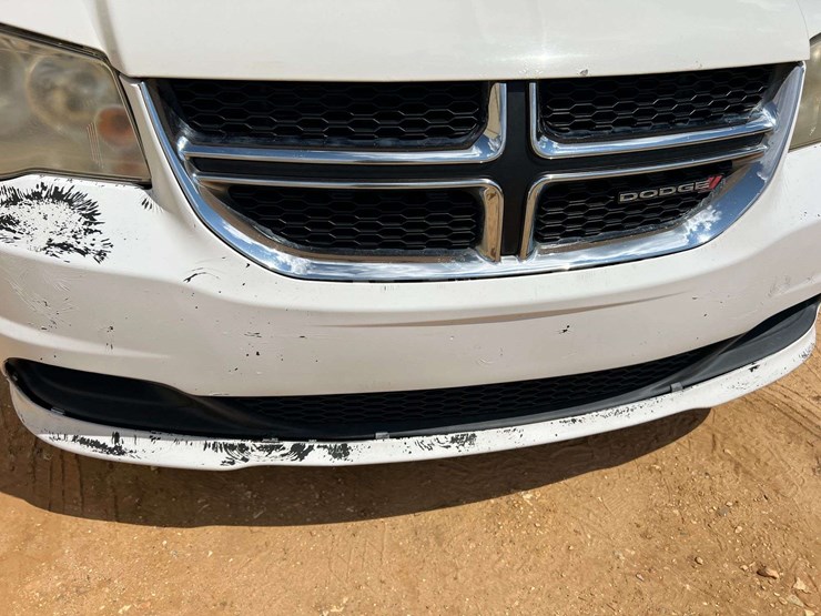 2013-dodge-grand-caravan-image-25