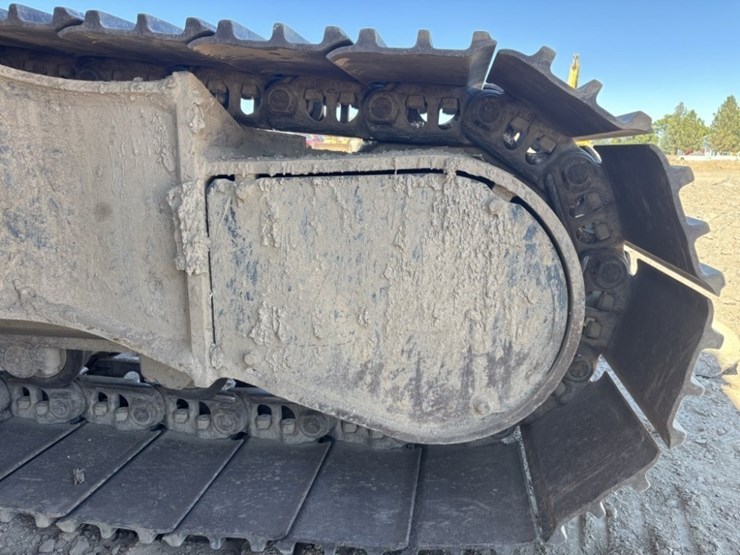2013-komatsu-pc228us-lc-8-image-15