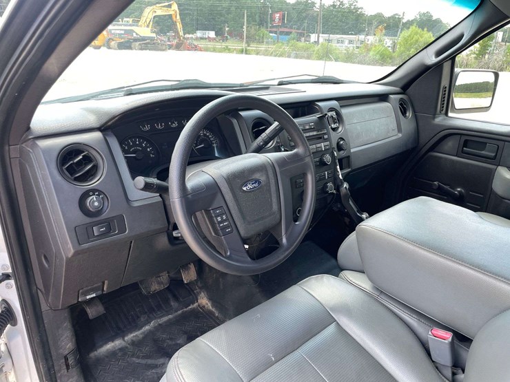 2011-ford-f150-xl-image-11