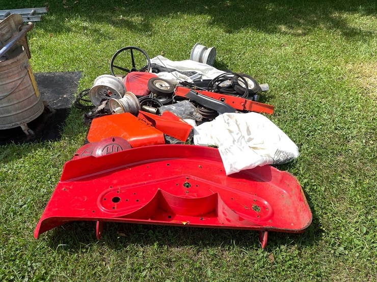 #1649-•-misc.-tractor-parts-image-2