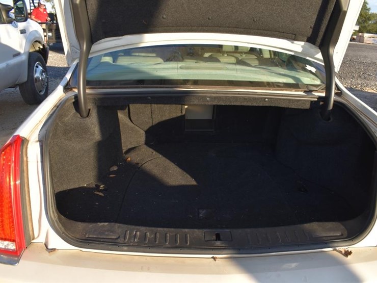 2010-cadillac-cavender-(vin-#-1g6ka5ey0au132741)-(showing-appx-157,480-mile-image-11