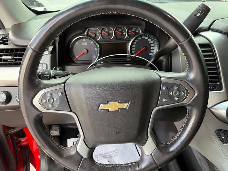 2018-chevrolet-tahoe-lt-image-21