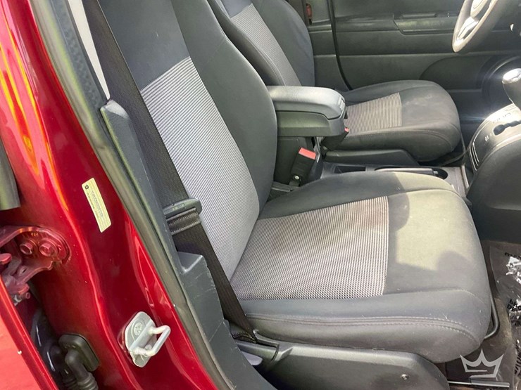 2014-jeep-compass-image-18