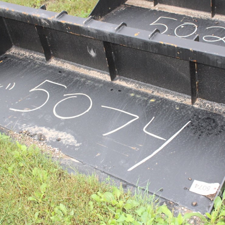 #5074 • 78'' skid steer bucket