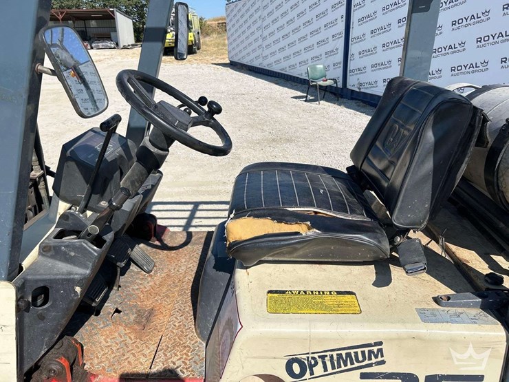 2000-nissan-pj01a18p-3,500lb.-lp-forklift-image-11