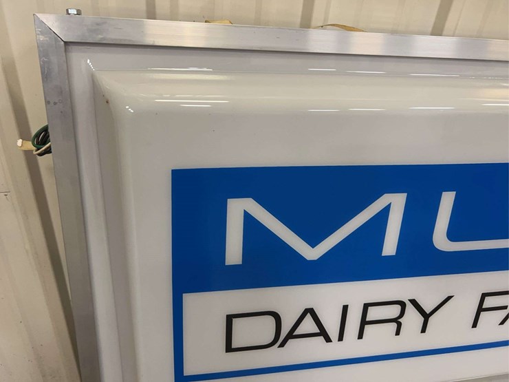 mueller-dairy-farm-equipment-double-sided-light-up-bubble-sign-image-5