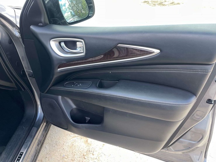 2017-infiniti-qx60-image-17