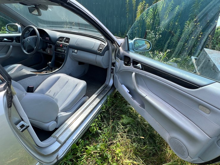 #103-•-2001-mercedes-benz-clk-430-convertible-(has-mn-title)-image-16
