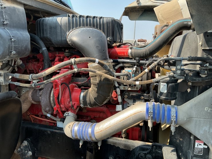 2015-freightliner-coronado-122-sd-image-27