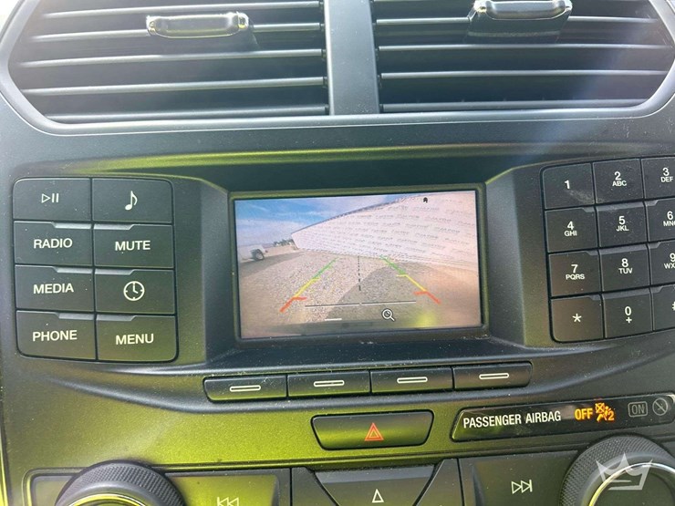2019-ford-explorer-image-14