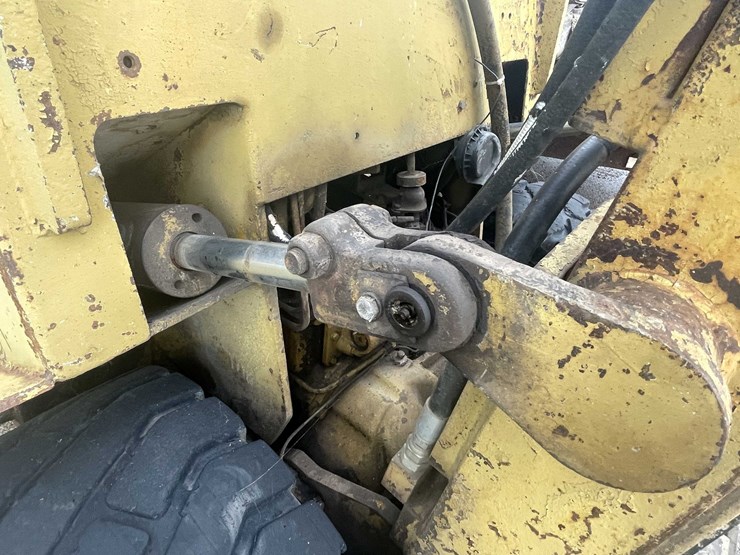 #10490-•-yale-fork-lift-image-18