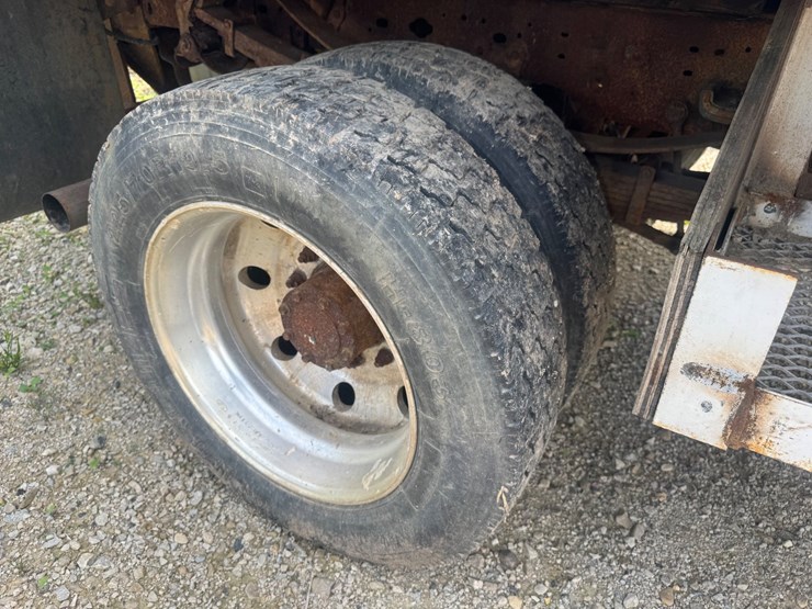 2005-ford-f350-image-66