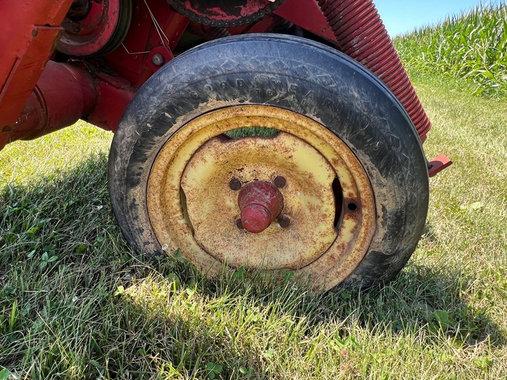 new-holland-467-image-4