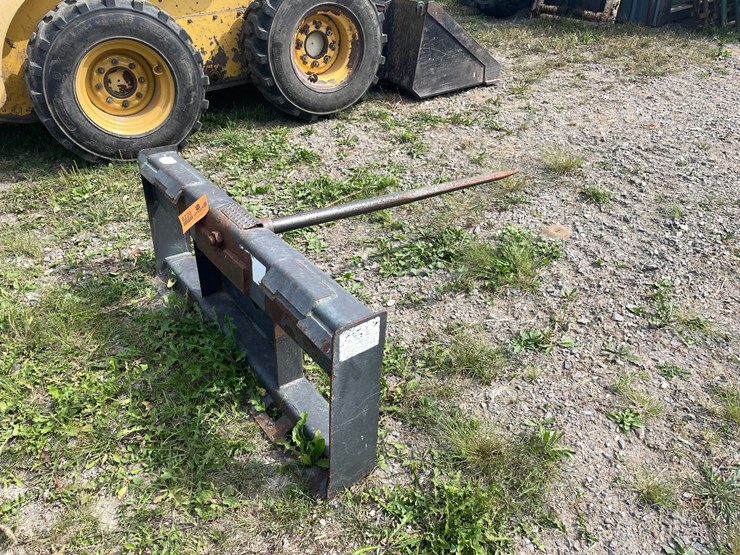 #6220-•-skid-loader-bale-spear-image-2