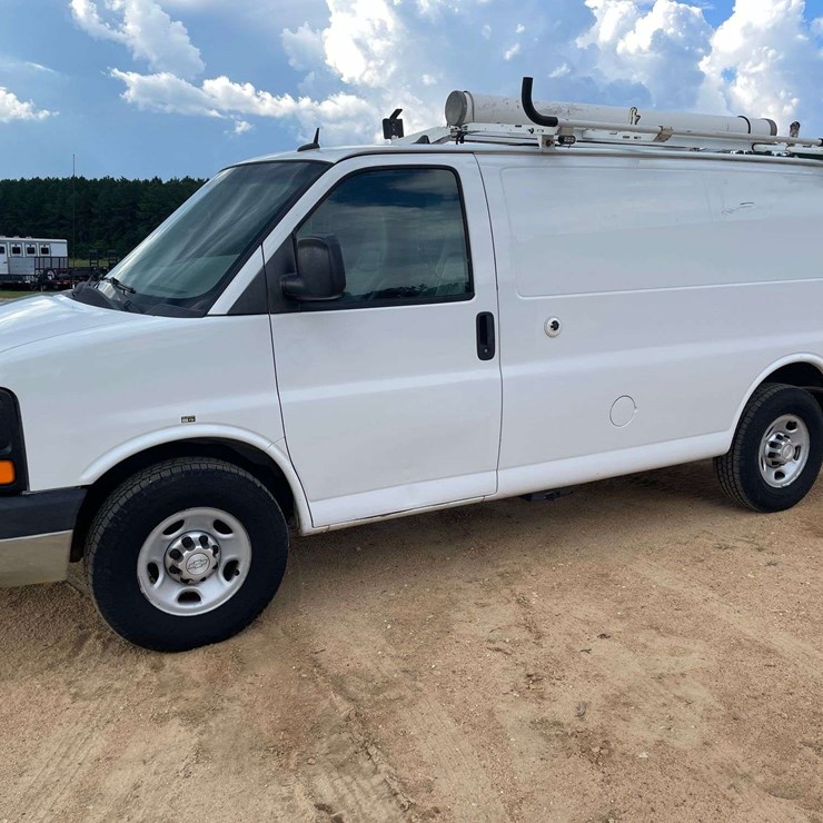 2014 CHEVROLET EXPRESS 2500