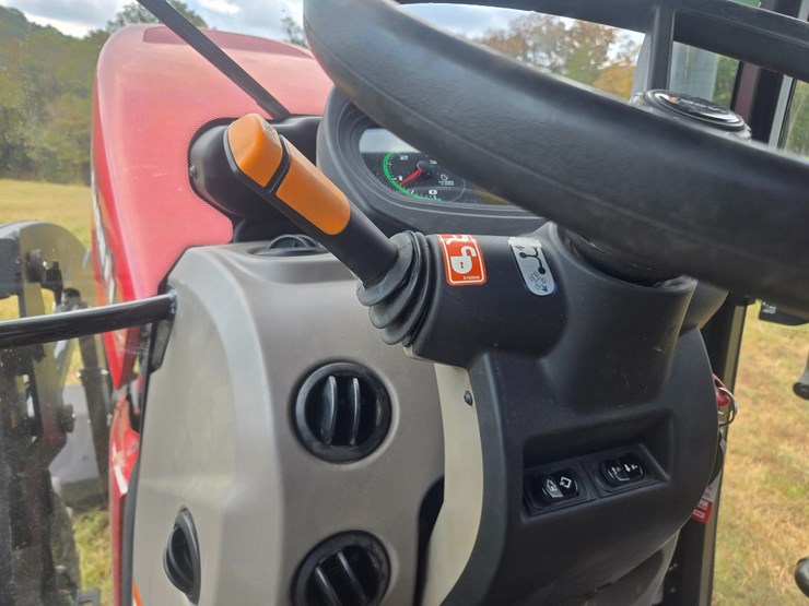 #26371-•-case-farmall-115u-tractor-image-41