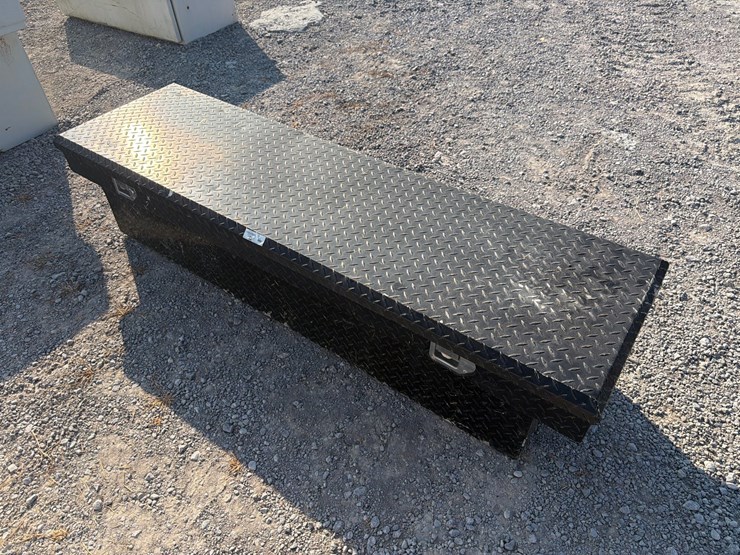 #581-•-truck-tool-box-image-1