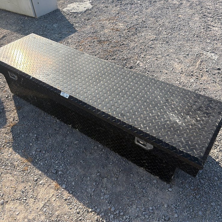 #581 • TRUCK TOOL BOX