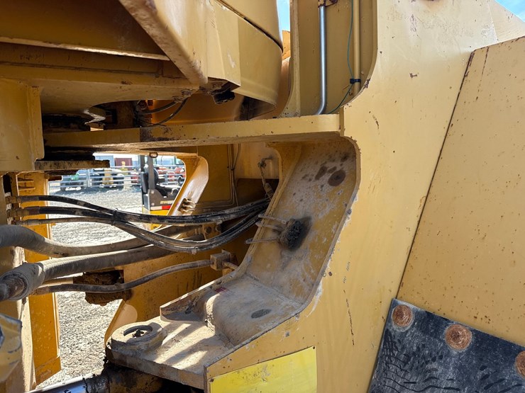 caterpillar-980c-image-57