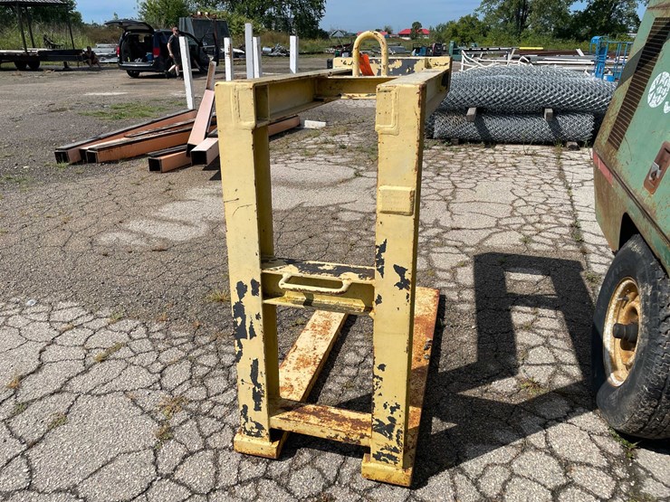 #10536-•-heavy-duty-pallet-fork-attachment-image-6