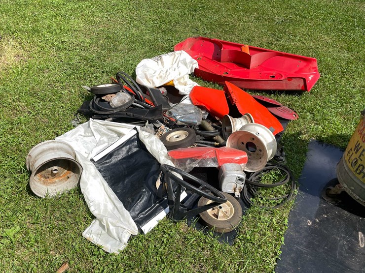 #1649-•-misc.-tractor-parts-image-4