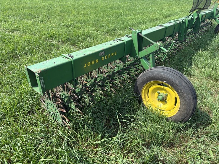 john-deere-400-image-2