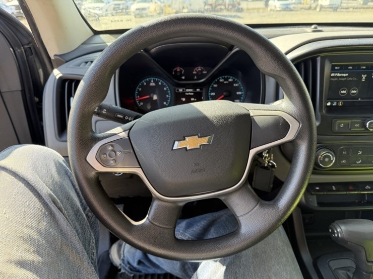 2019-chevrolet-colorado-image-28