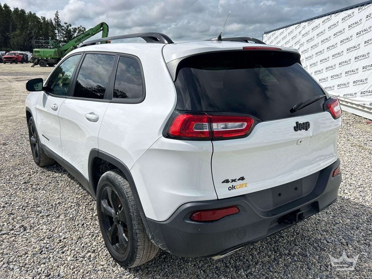 2015-jeep-cherokee-image-4