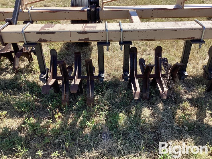 hamby-13-row-32’-sand-fighter-bar-image-16