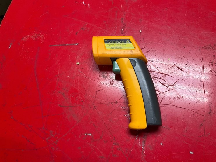 #112-•-klein-tools-mm600-multimeter,-ranger-m-1000-metal-detector-&-fluke-62-mini-thermometer-image-7